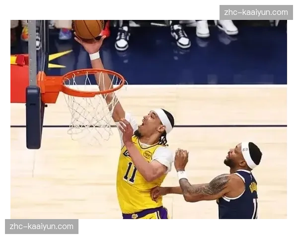 肯纳德15分16篮板11助攻生涯首次三双，湖人角色球员爆发力可观